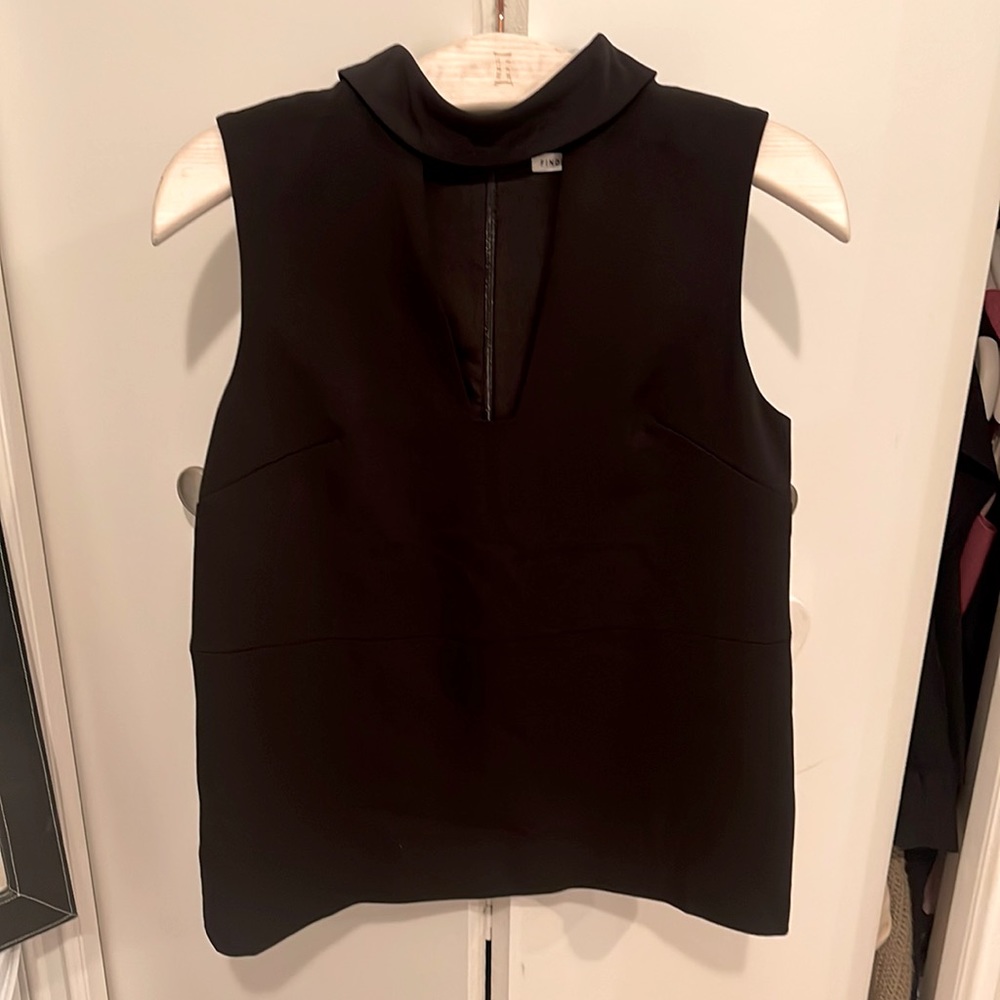 Sexy cut-out black tank (S)